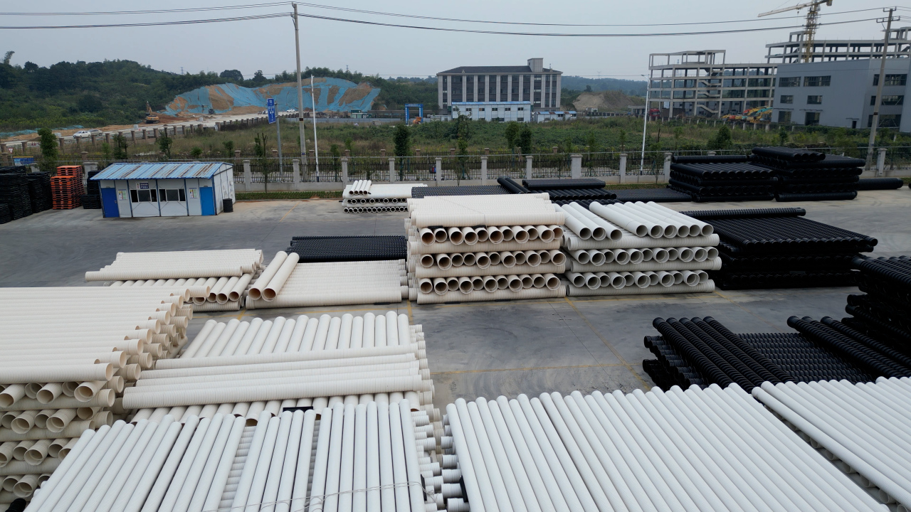 《公元管道与高校共建研发中心，聚焦 PE 管、PPR 管新型